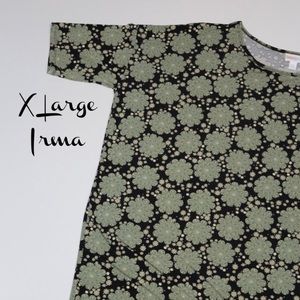 NWT XLarge LuLaRoe Irma Shirt